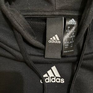 Cropped Adidas Hoodie
